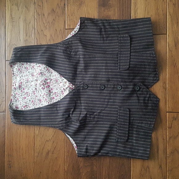 Revolution by Ricki’s Striped Outside Floral Inside Vest Women's Size 16 - Picture 1 of 12